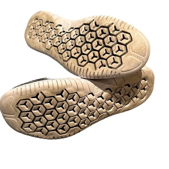 Nike Free RN Flyknit / Men's Size 7 Running Shoes Black Gray Oreo - Picture 5 of 7